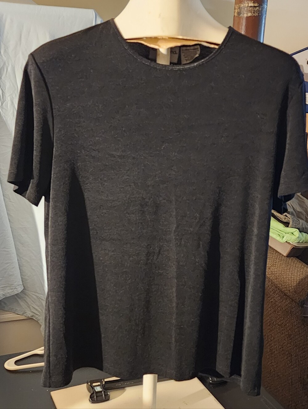 kathy ireland Black Short-Sleeve Crew Neck Men’s Tee